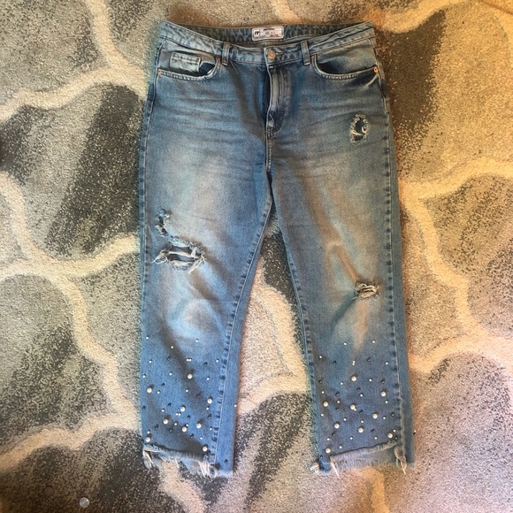 Free People destructed Boyfriend Jeans with pearls - Picture 8 of 8